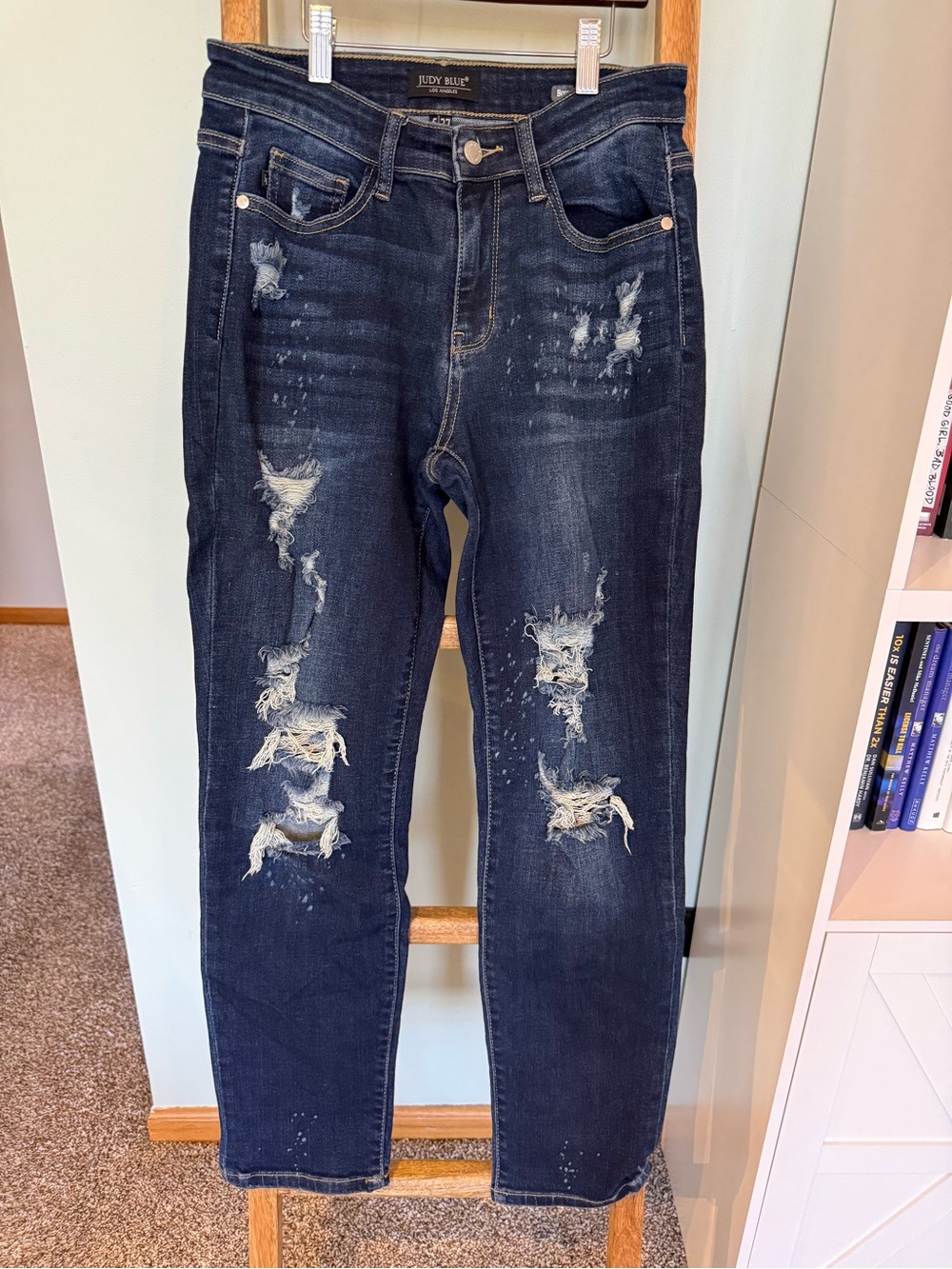 Judy Blue Boyfriend Fit Distressed Jeans Dark Wash Size 5/27